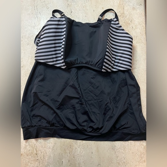Cacique Tankini Top Size 26 - Picture 1 of 5
